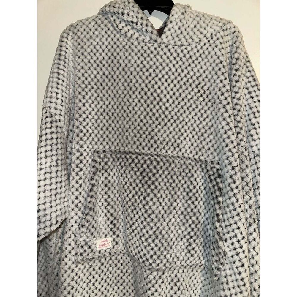 Simply Southern Frost Gray Textured Fuzzy Sherpa Oversized Hooded Poncho Pullove